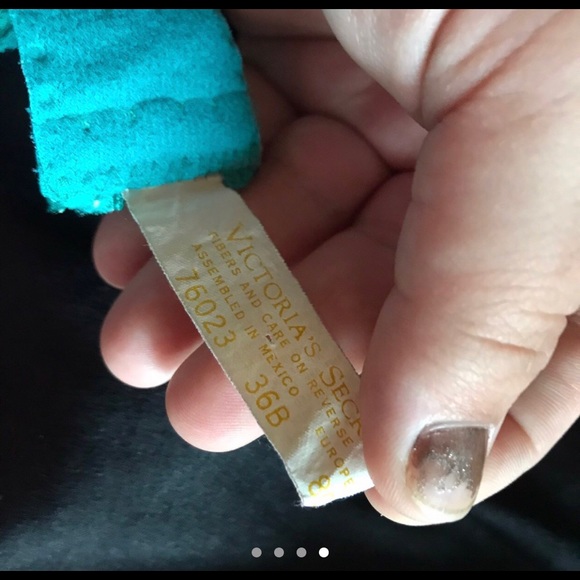 Victoria’s Secret gold label bralette - Picture 4 of 4